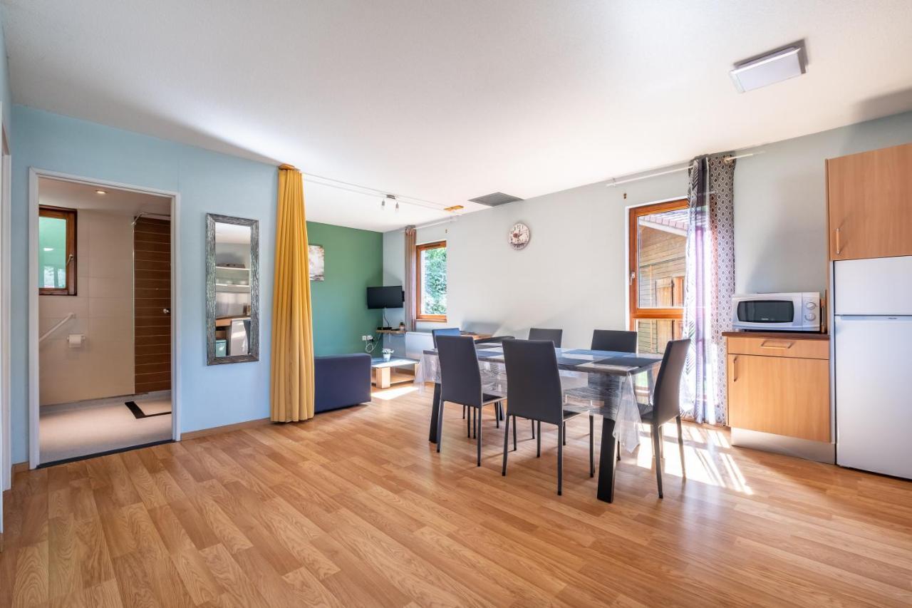 Le Hameau Du Comte De Foix - 11 Chalets En Ariege Mercus-Garrabet エクステリア 写真