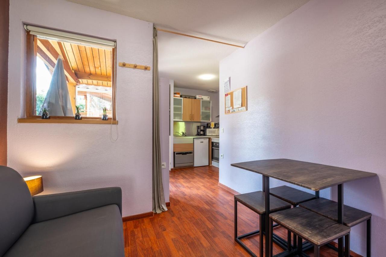 Le Hameau Du Comte De Foix - 11 Chalets En Ariege Mercus-Garrabet エクステリア 写真